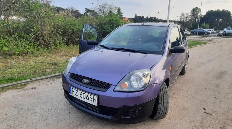 Ford Fiesta cena 8200 przebieg: 158000, rok produkcji 2006 z Góra małe 106